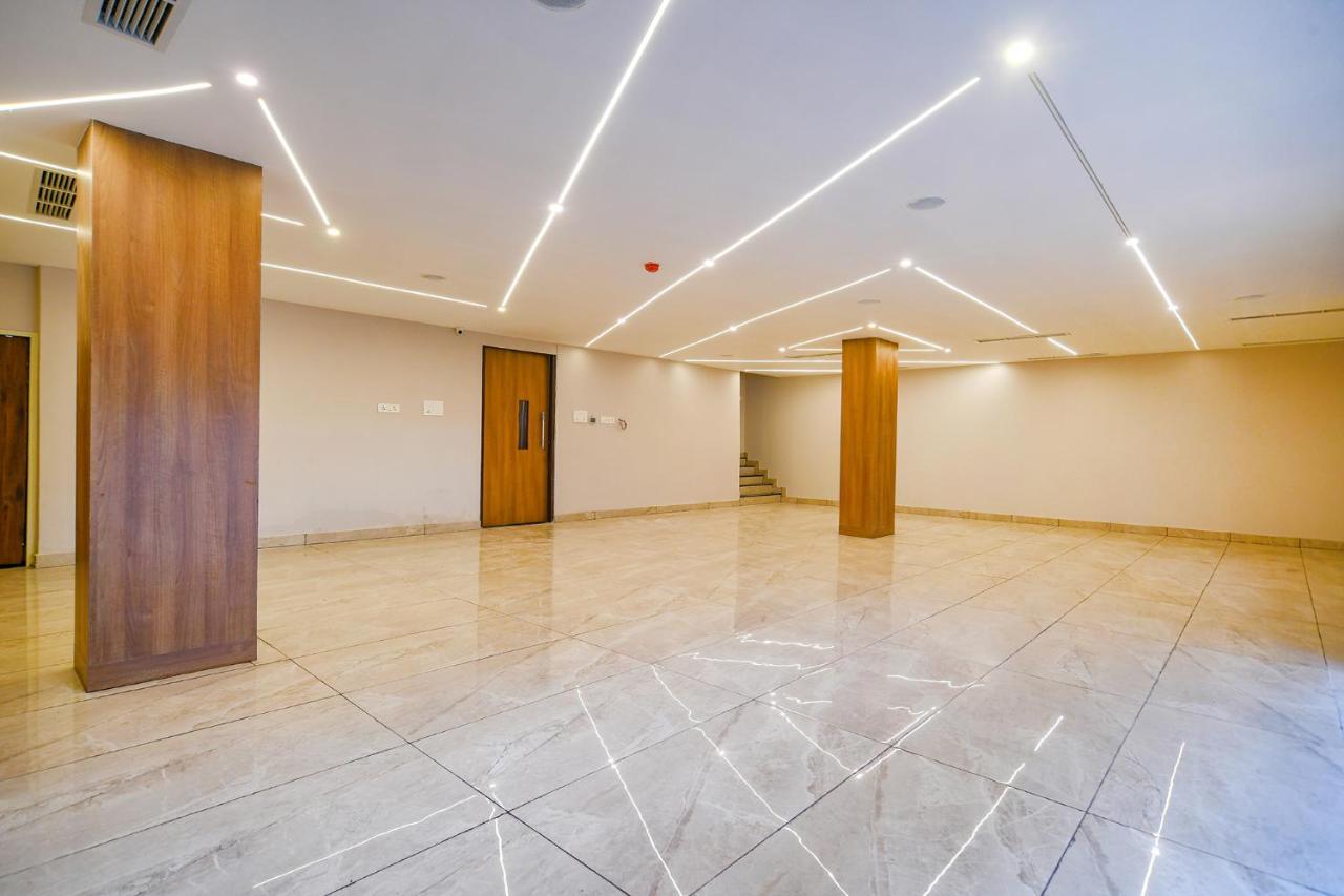 Fabhotel Blue Marine 印多尔 外观 照片