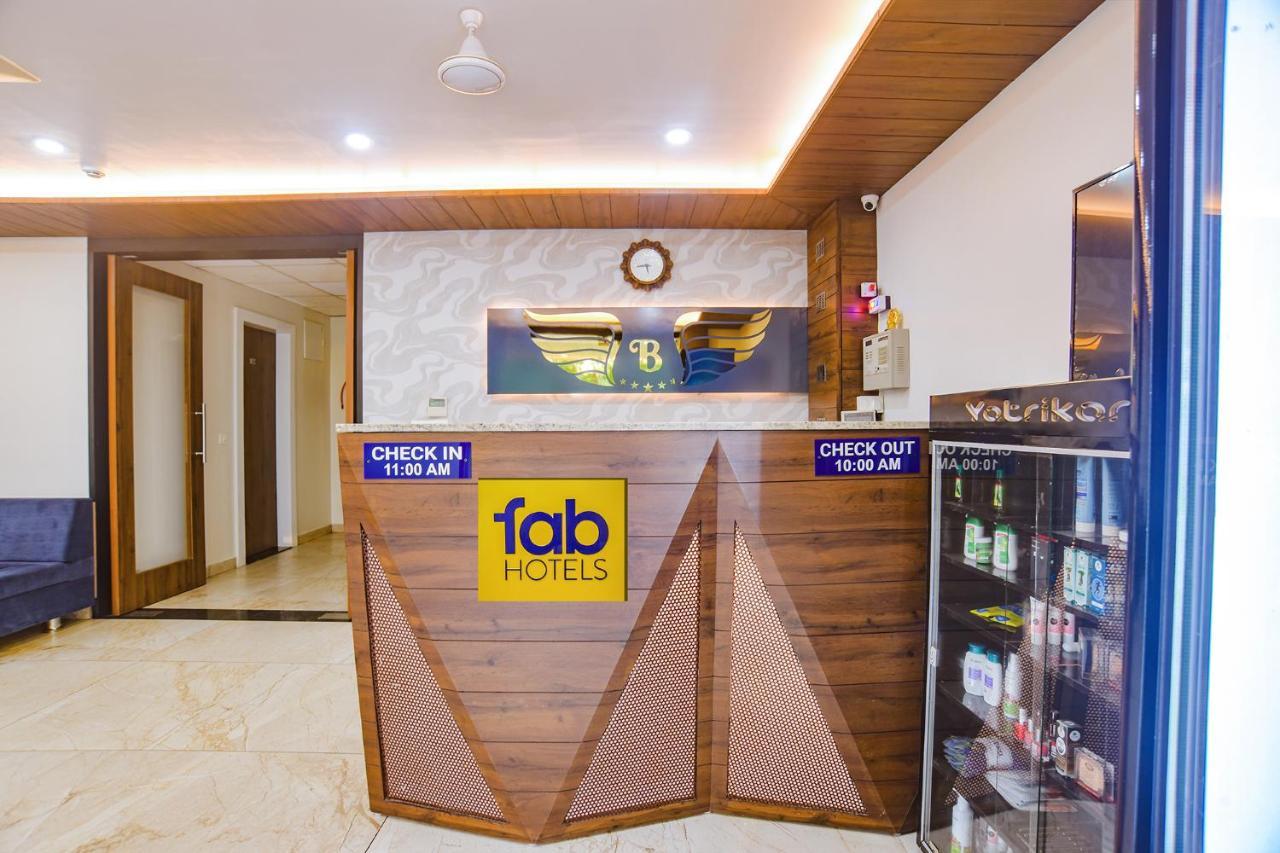 Fabhotel Blue Marine 印多尔 外观 照片